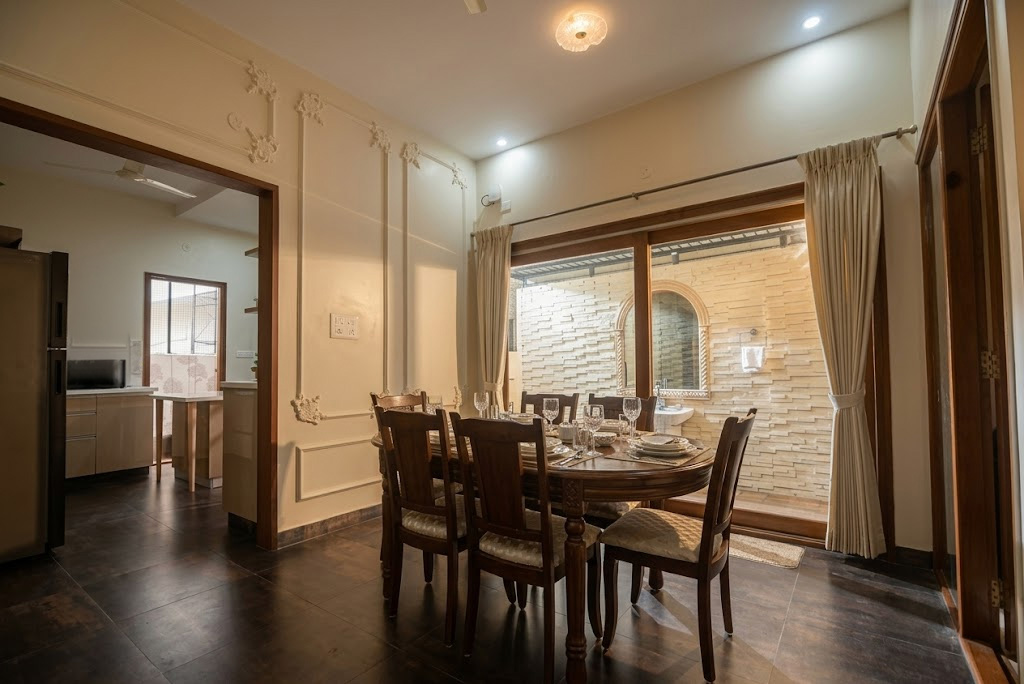 In-house dining at Evara Niketan